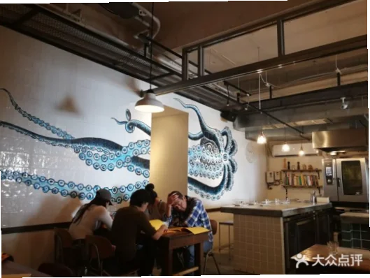 地道小酒馆的章鱼与白葡萄酒，为何成球迷社区纽带？